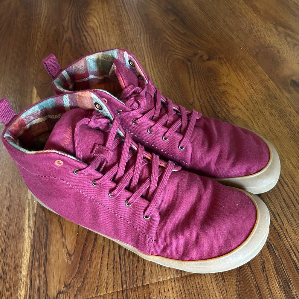 Women's Burgundy Ankle Boots